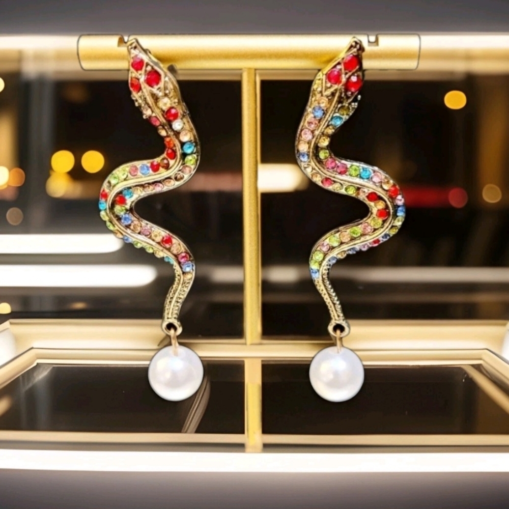 NWT Amrita Singh Crystal Pearl Snake Gold Drop Earrings